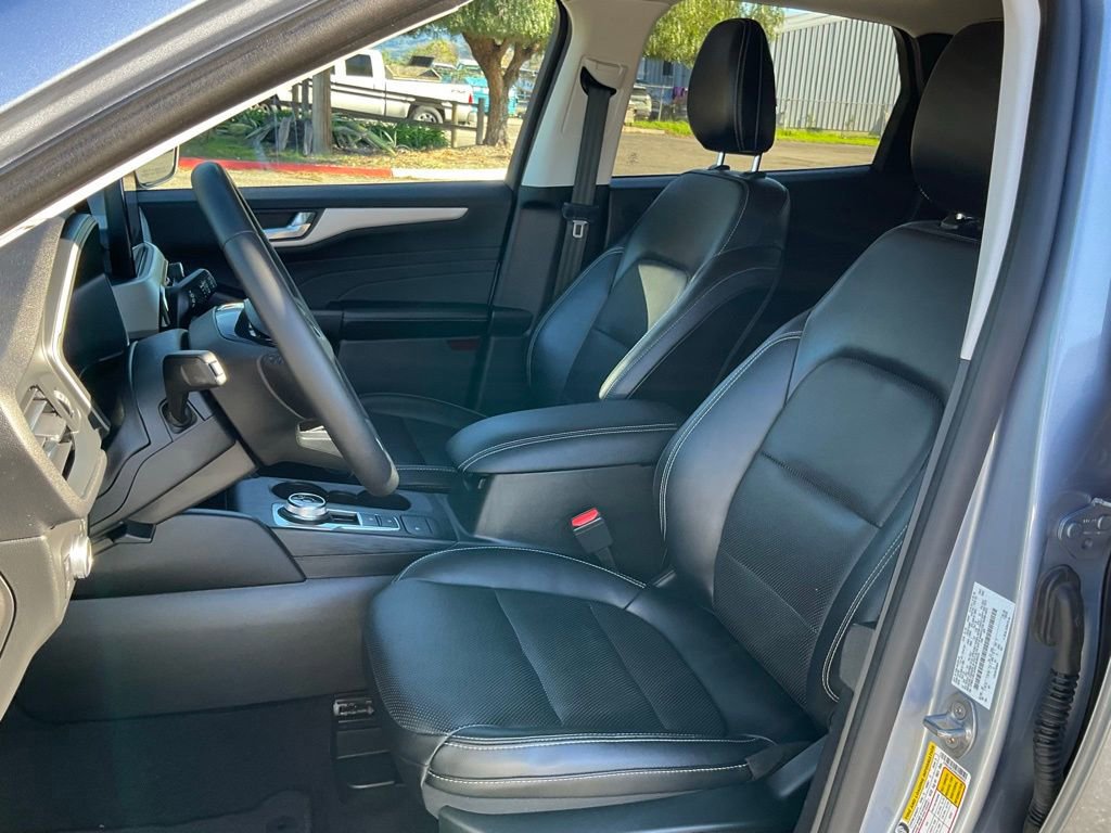 Certified 2022 Ford Escape SEL w/ Technology Package image 58