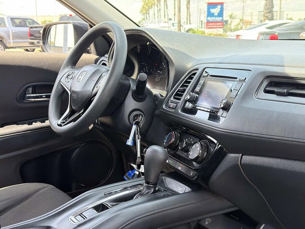 Used 2019 Honda HR-V LX image 25