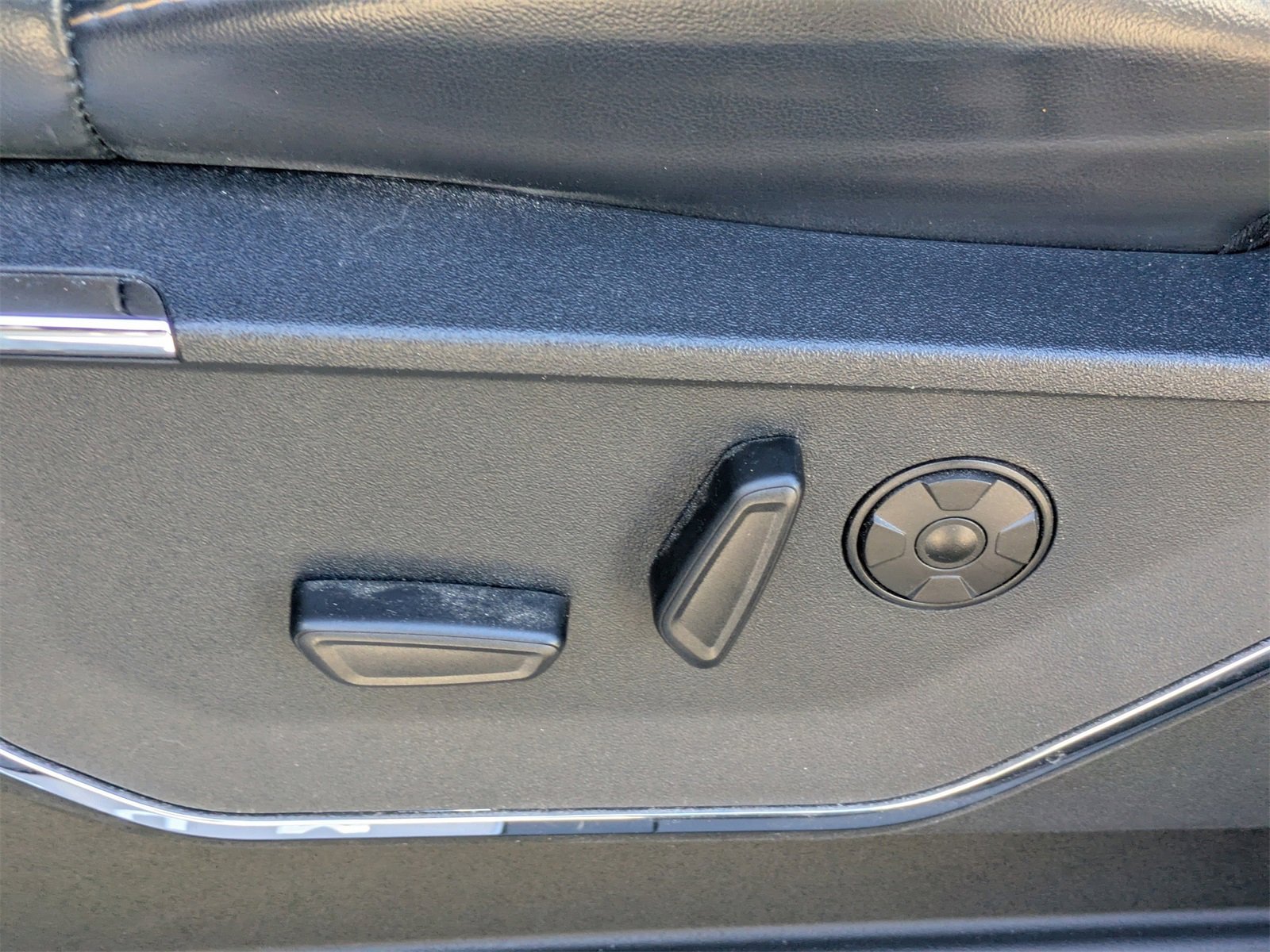 Certified 2024 Ford F250 Platinum image 22