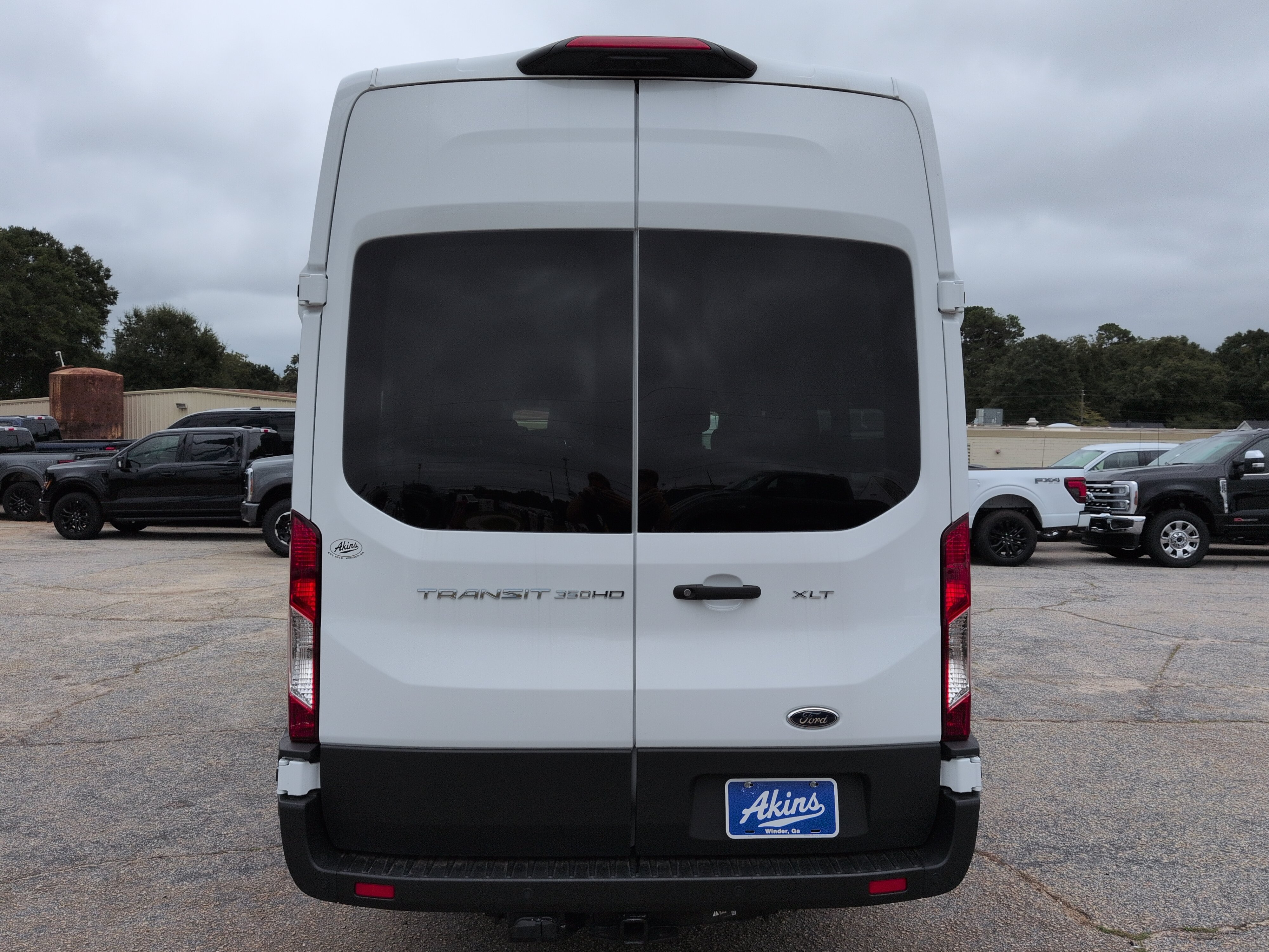 Certified 2025 Ford Transit 350 XLT RWD image 4