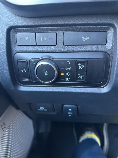 Certified 2024 Ford F350 Lariat w/ Sport Appearance Package image 19