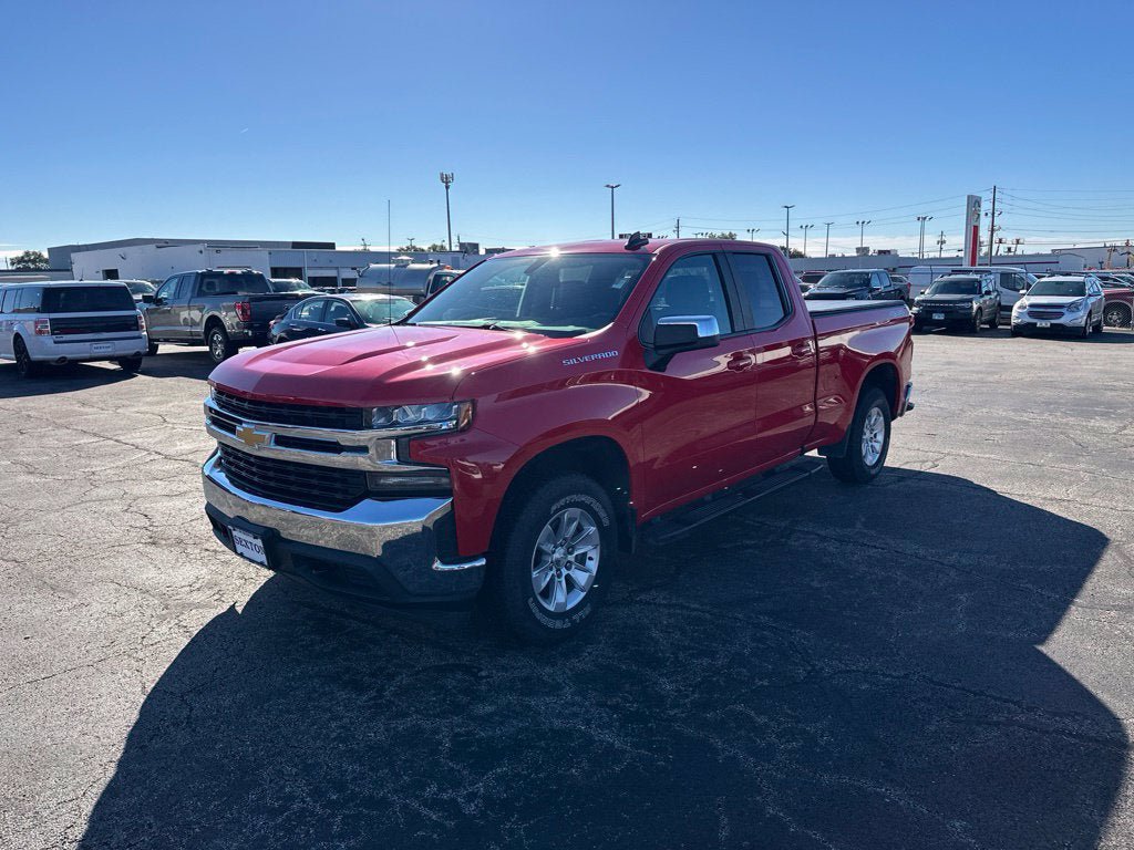 Used 2020 Chevrolet Silverado 1500 LT w/ All-Star Edition AWD/4WD image 3