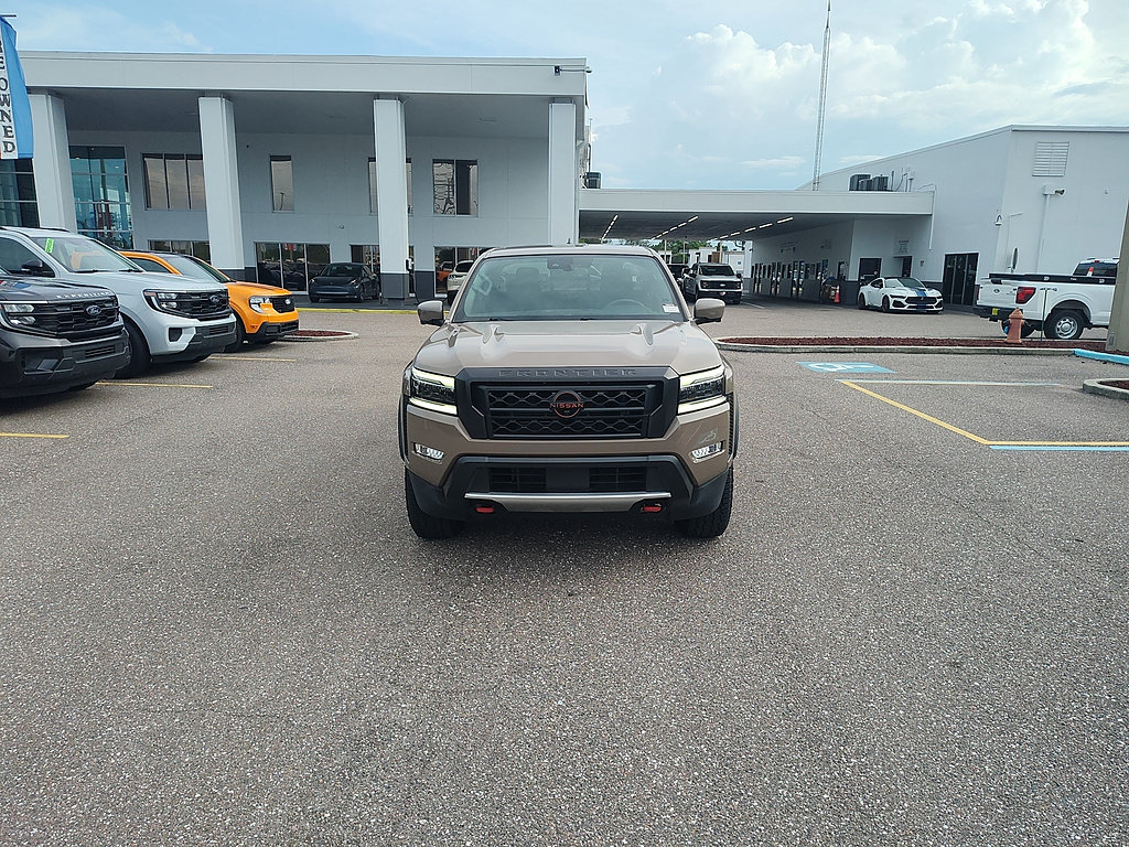 Used 2022 Nissan Frontier Pro-X w/ Pro-X Premium Package RWD image 2