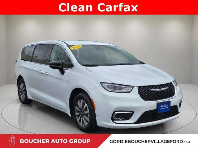 Used 2024 Chrysler Pacifica Limited