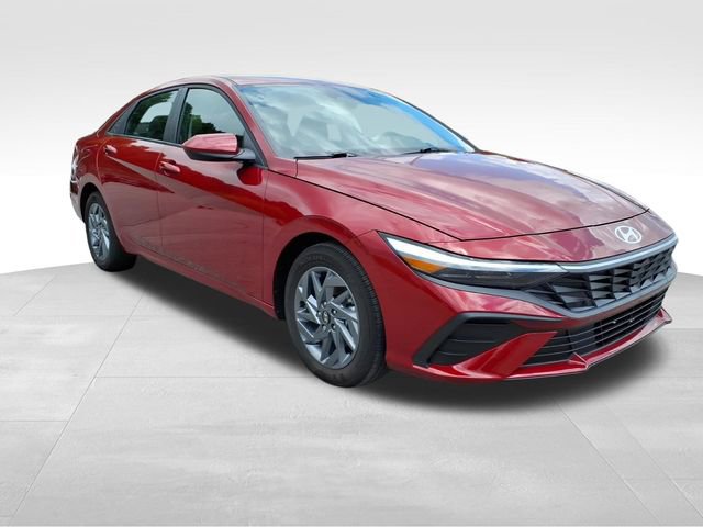Used 2024 Hyundai Elantra SEL FWD image 12