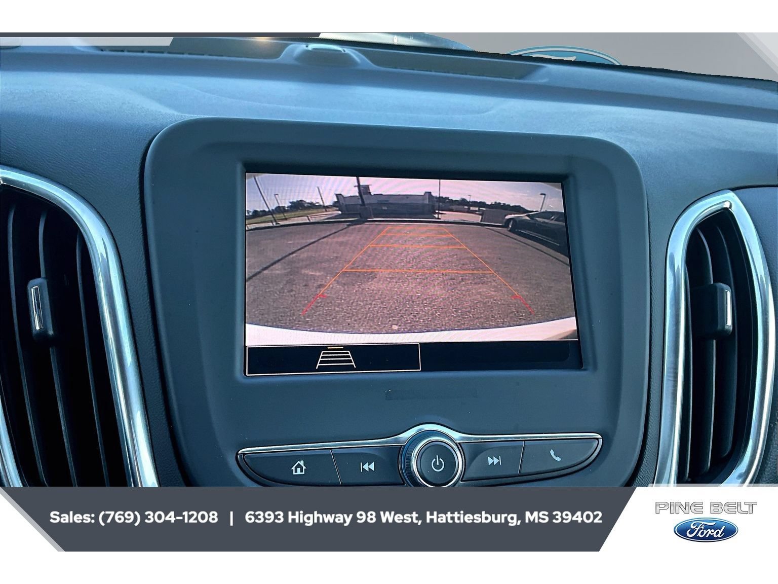 Used 2022 Chevrolet Equinox LT FWD image 15