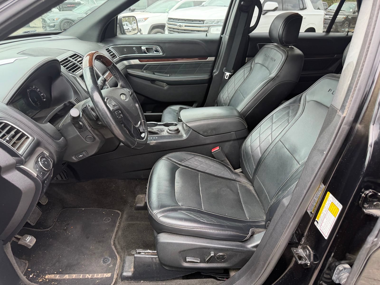 Certified 2017 Ford Explorer Platinum AWD/4WD image 10