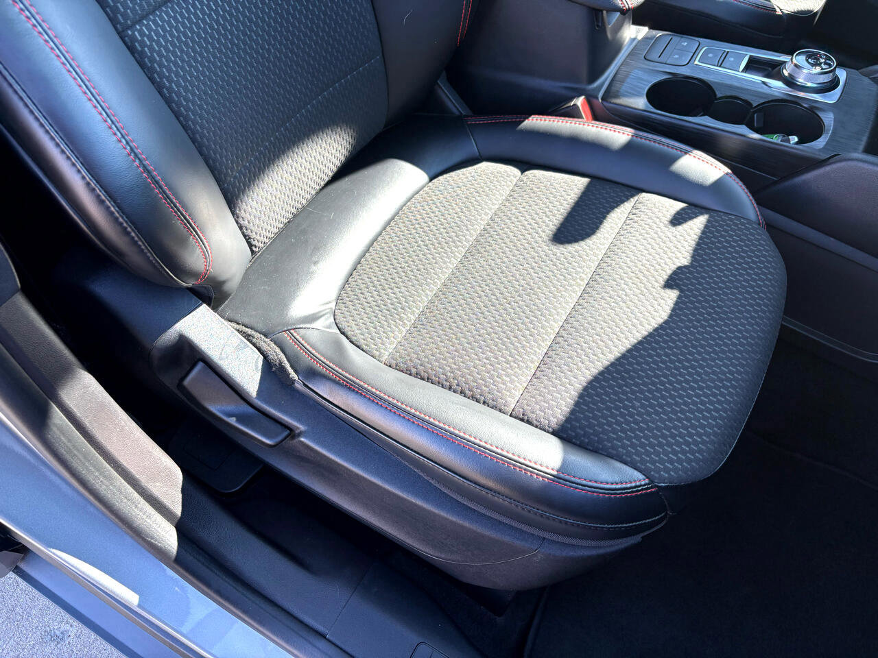 Certified 2024 Ford Escape ST-Line image 45