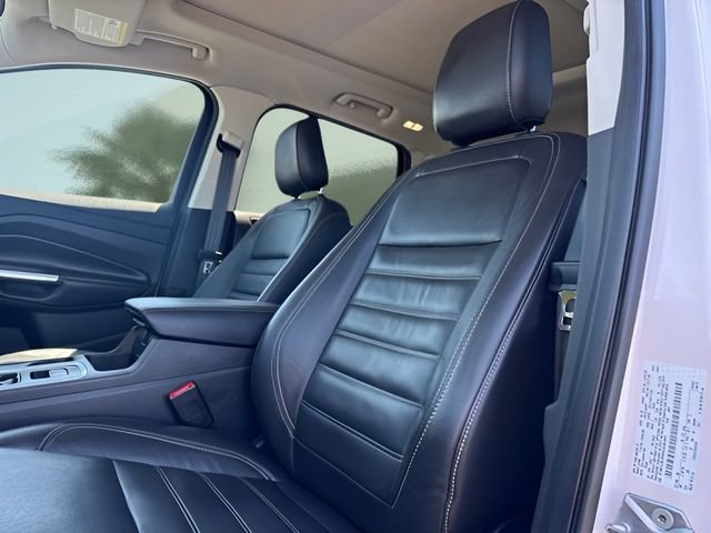 Certified 2019 Ford Escape Titanium AWD/4WD image 18