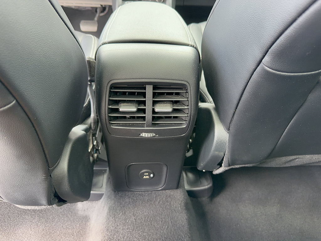 Certified 2020 Ford Escape SEL FWD image 31