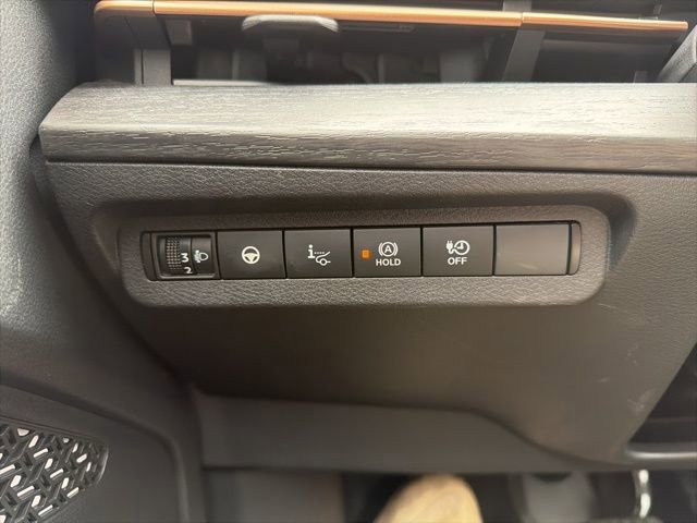 Used 2024 Nissan Ariya ENGAGE e-4ORCE image 23