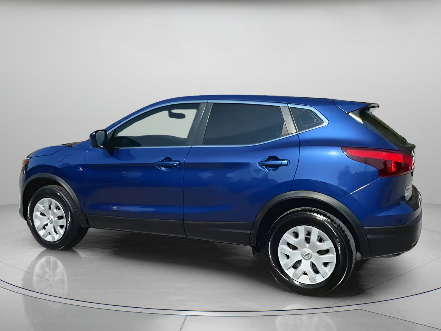 Used 2019 Nissan Rogue Sport S image 19