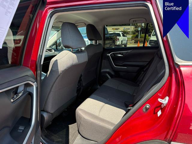 Used 2021 Toyota RAV4 XLE AWD/4WD image 11