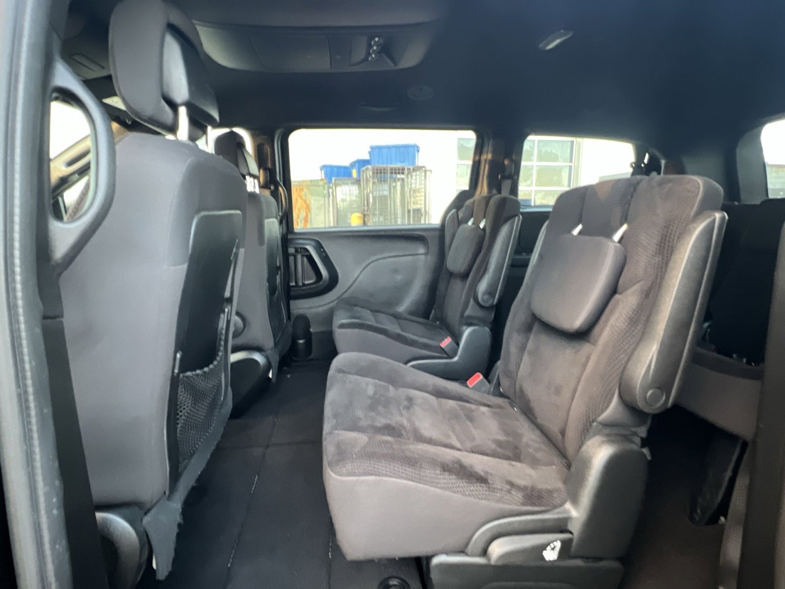 Used 2019 Dodge Grand Caravan SE FWD image 32