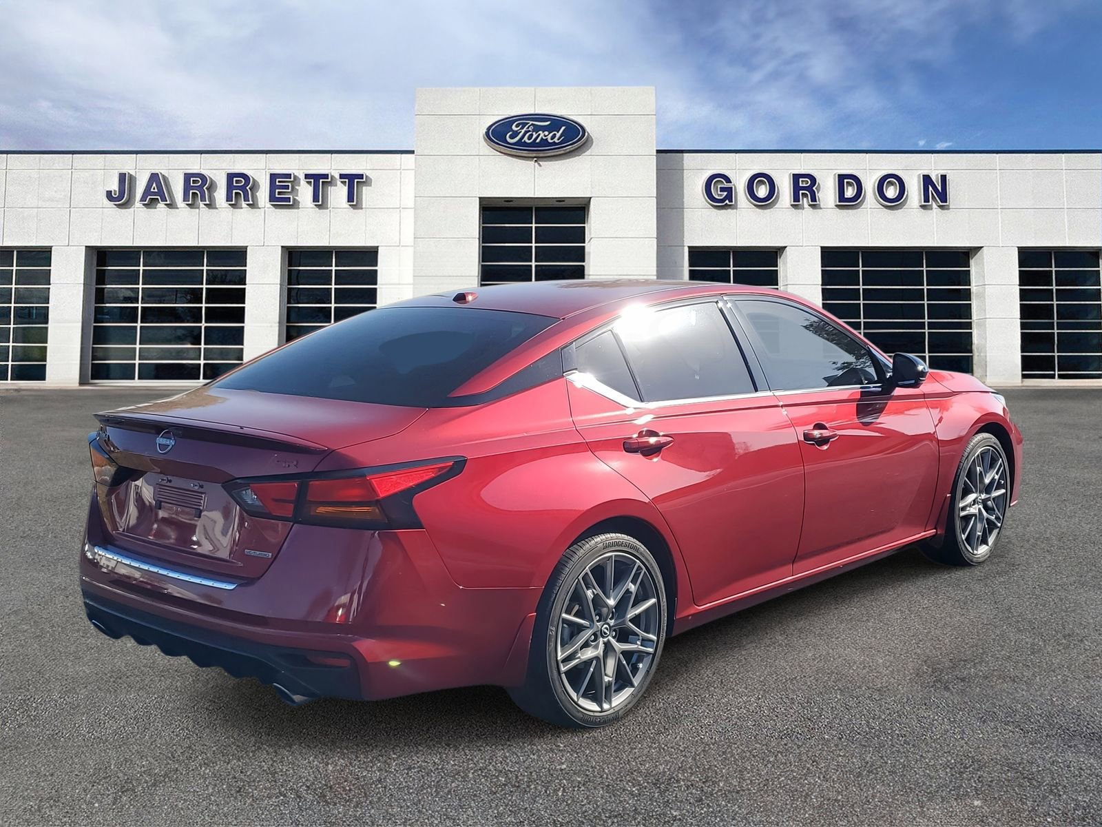 Used 2023 Nissan Altima 2.0 SR image 3