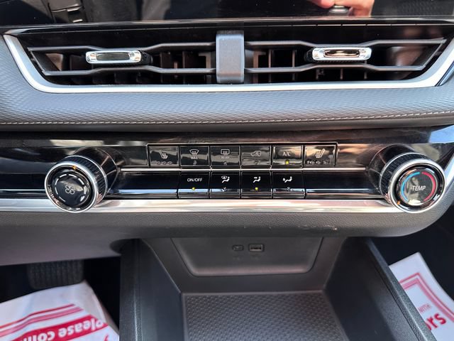 Used 2025 Chevrolet Equinox LT FWD image 15