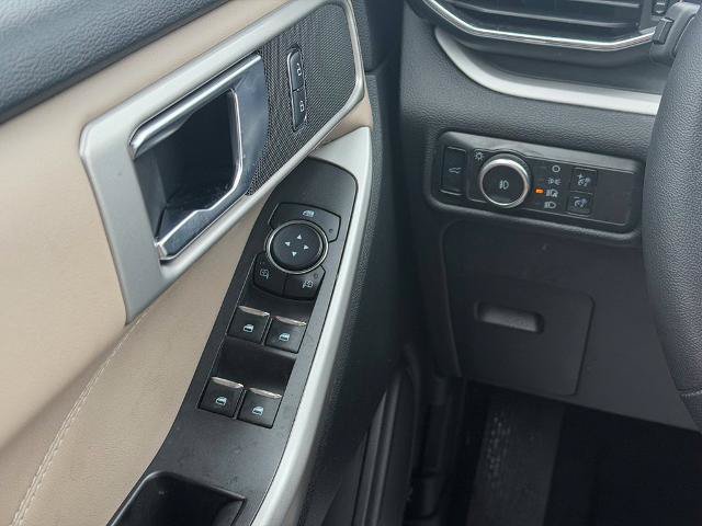 Certified 2024 Ford Explorer XLT w/ Equipment Group 202A AWD/4WD image 20