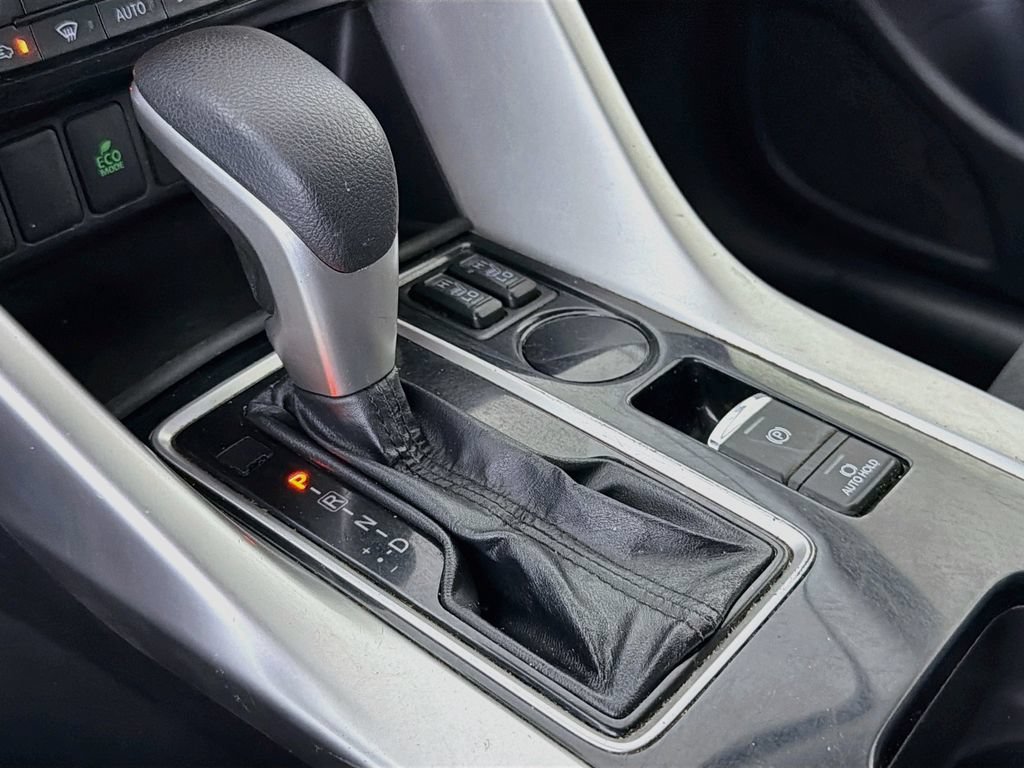 Used 2022 Mitsubishi Eclipse Cross SE FWD image 20