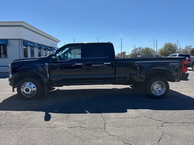 Certified 2025 Ford F450 Platinum w/ Platinum Plus Package image 4
