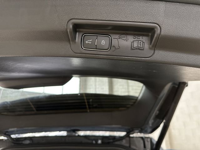 Certified 2025 Ford Explorer ST-Line image 17