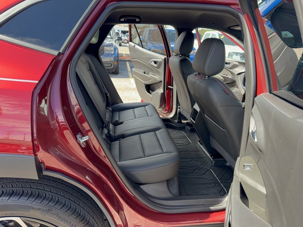 Used 2024 Chevrolet Trax RS w/ Driver Confidence Package image 15