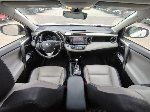 Used 2017 Toyota RAV4 Limited w/ Advanced Technology Package AWD/4WD image 2