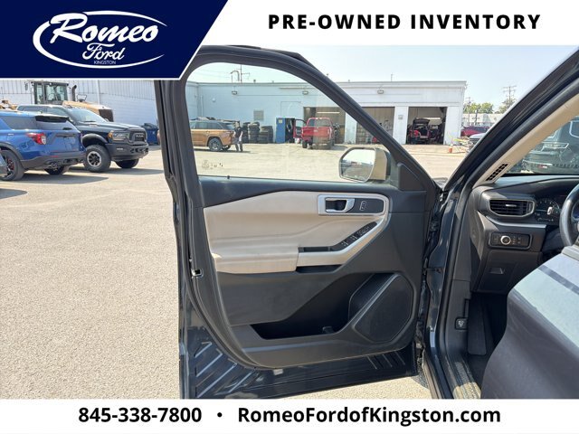 Certified 2023 Ford Explorer XLT w/ Equipment Group 202A AWD/4WD image 10