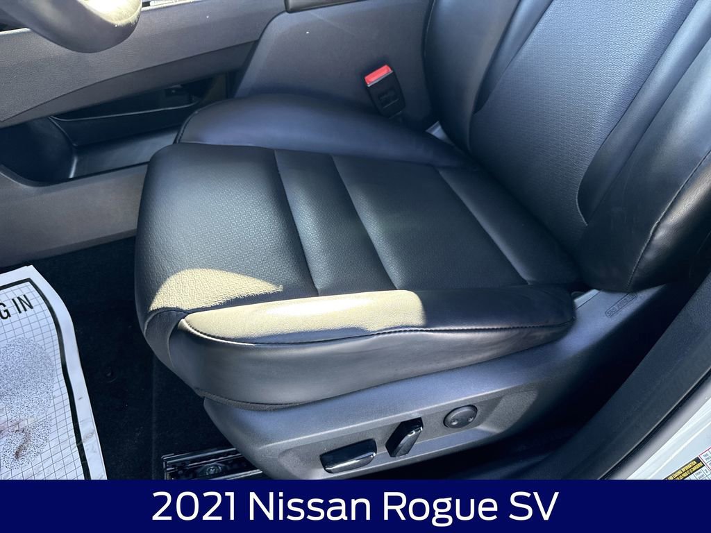 Used 2021 Nissan Rogue SV image 12