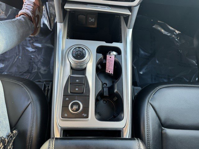 Certified 2023 Ford Explorer XLT w/ Equipment Group 202A image 21