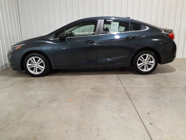 Used 2018 Chevrolet Cruze LT w/ Convenience Package FWD image 8