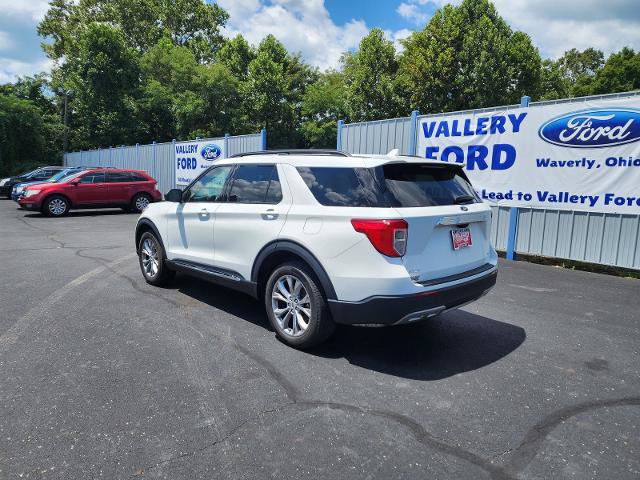 Certified 2023 Ford Explorer XLT w/ Equipment Group 202A AWD/4WD image 3