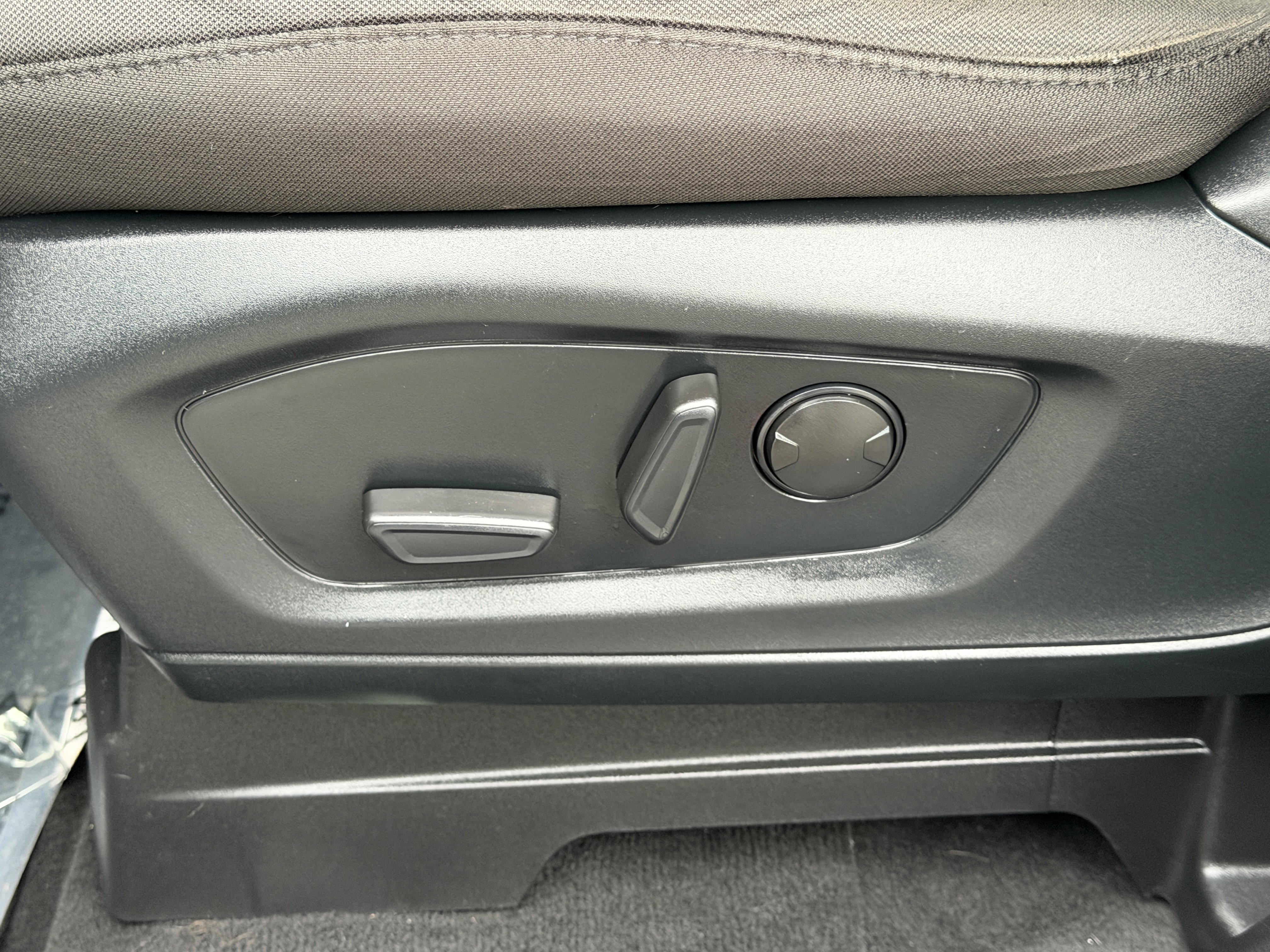 Certified 2022 Ford Explorer XLT image 14