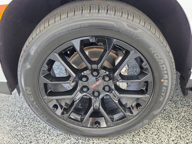 Used 2022 GMC Yukon SLT w/ SLT Luxury Package AWD/4WD image 5