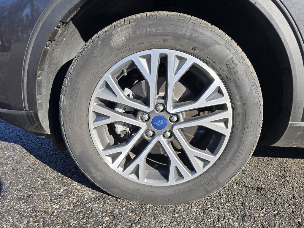 Certified 2020 Ford Escape SEL image 8