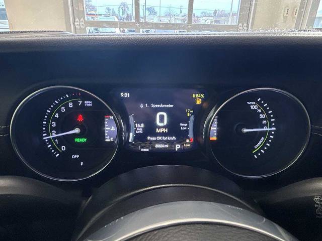 Used 2022 Jeep Wrangler Unlimited Sahara w/ Cold Weather Group image 10