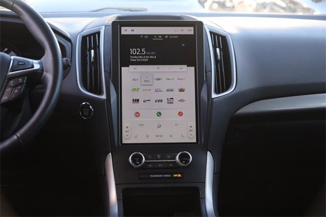 Certified 2024 Ford Edge SEL image 23