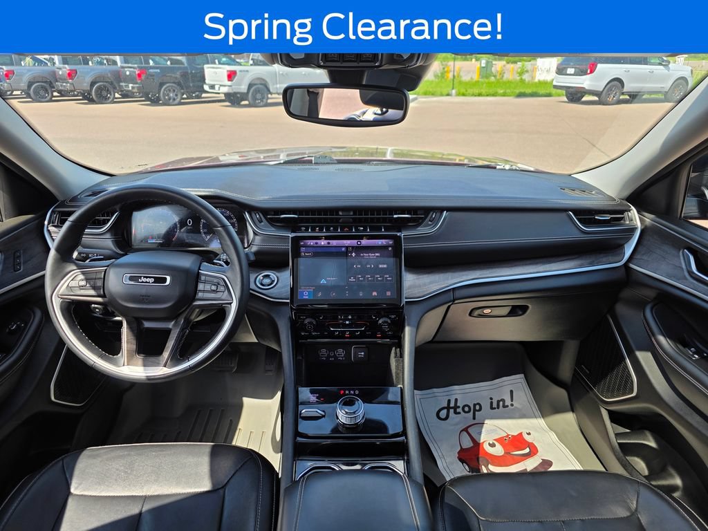 Used 2022 Jeep Grand Cherokee Limited AWD/4WD image 29