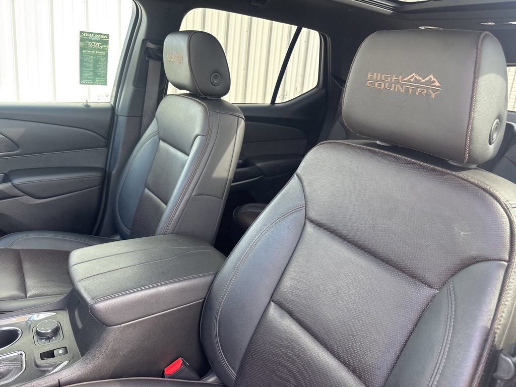 Used 2023 Chevrolet Traverse High Country FWD image 22