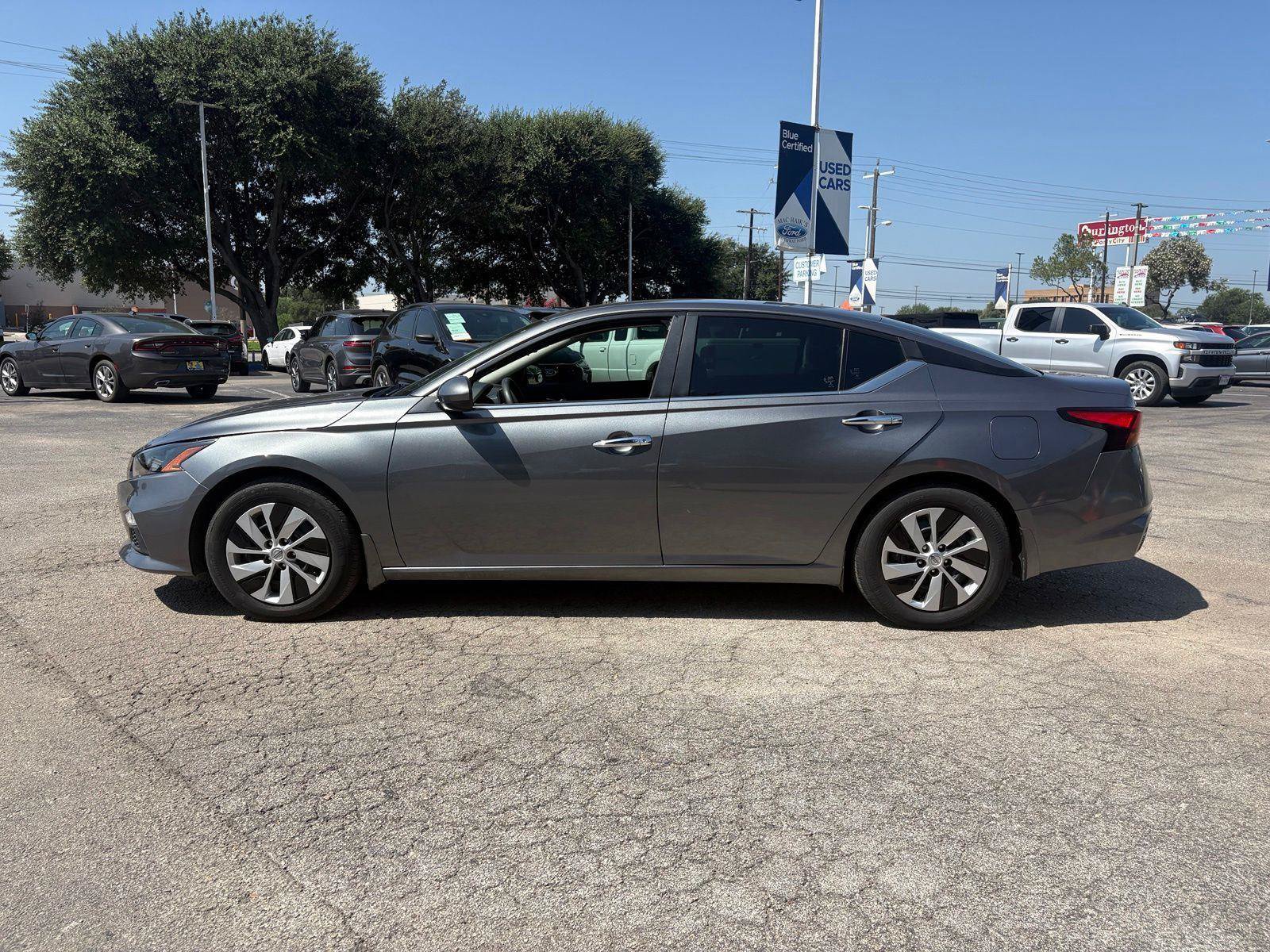 Used 2022 Nissan Altima 2.5 S FWD image 4