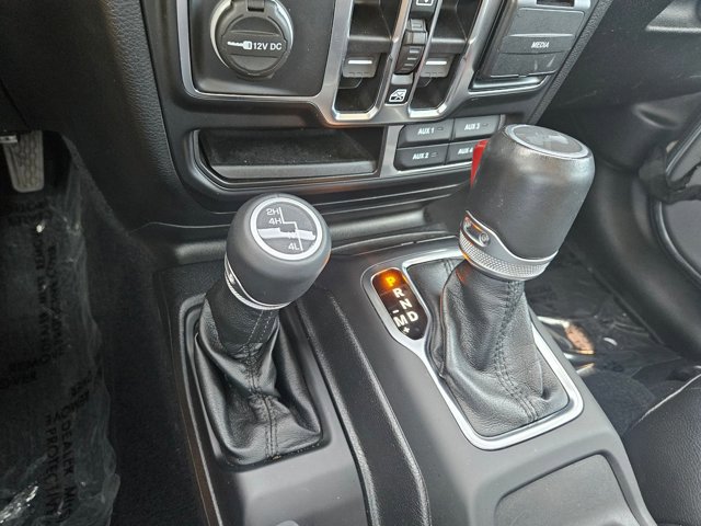 Used 2021 Jeep Wrangler Unlimited Sahara image 12