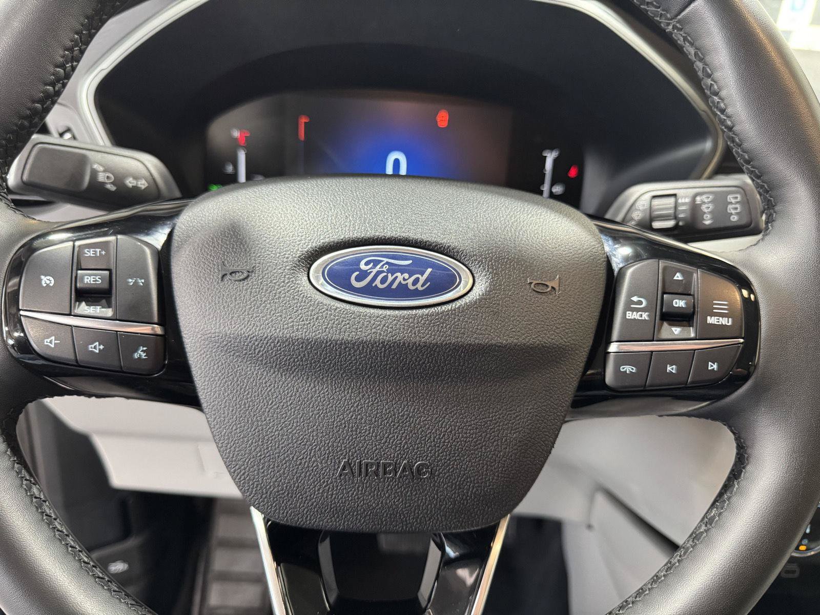 Certified 2025 Ford Escape Active w/ Cold Weather Package FWD image 13