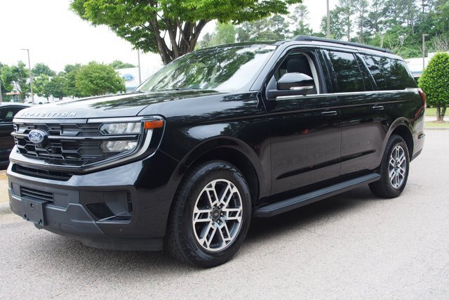 Certified 2025 Ford Expedition Max Active AWD/4WD image 3