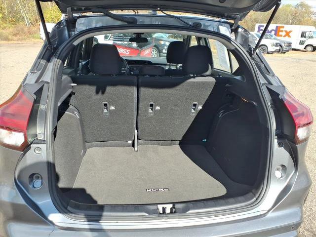 Used 2024 Nissan Kicks SR image 18