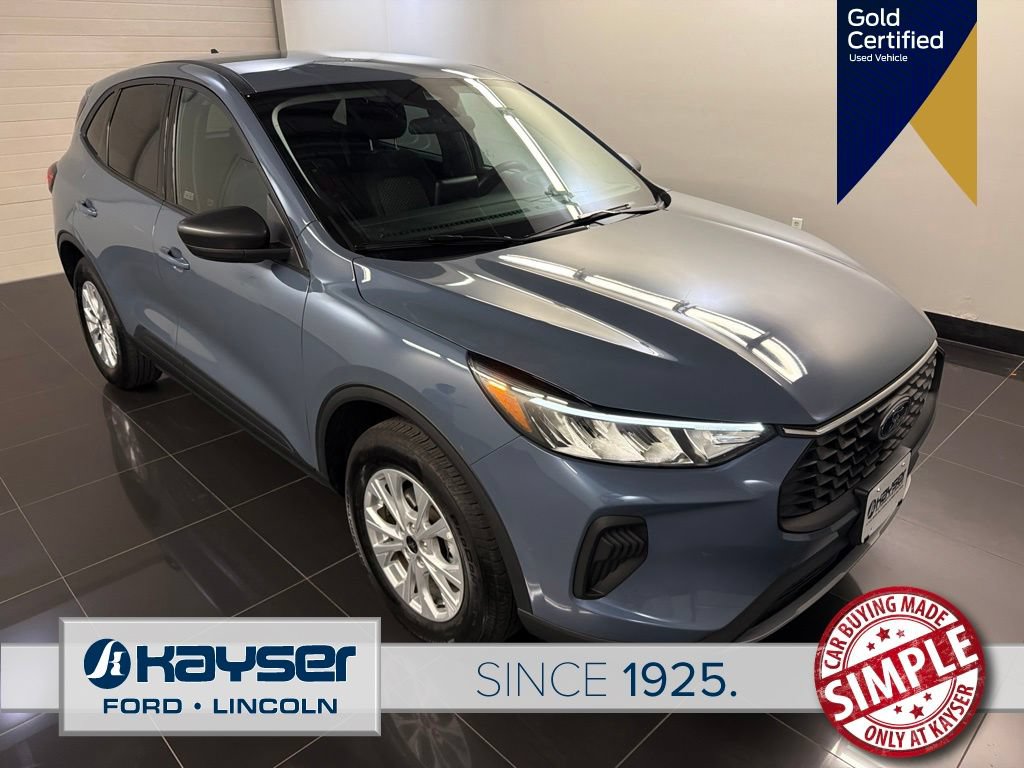Certified 2025 Ford Escape Active AWD/4WD image 1