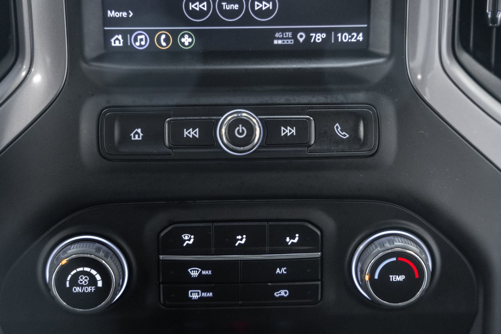 Used 2023 Chevrolet Silverado 1500 Custom AWD/4WD image 24