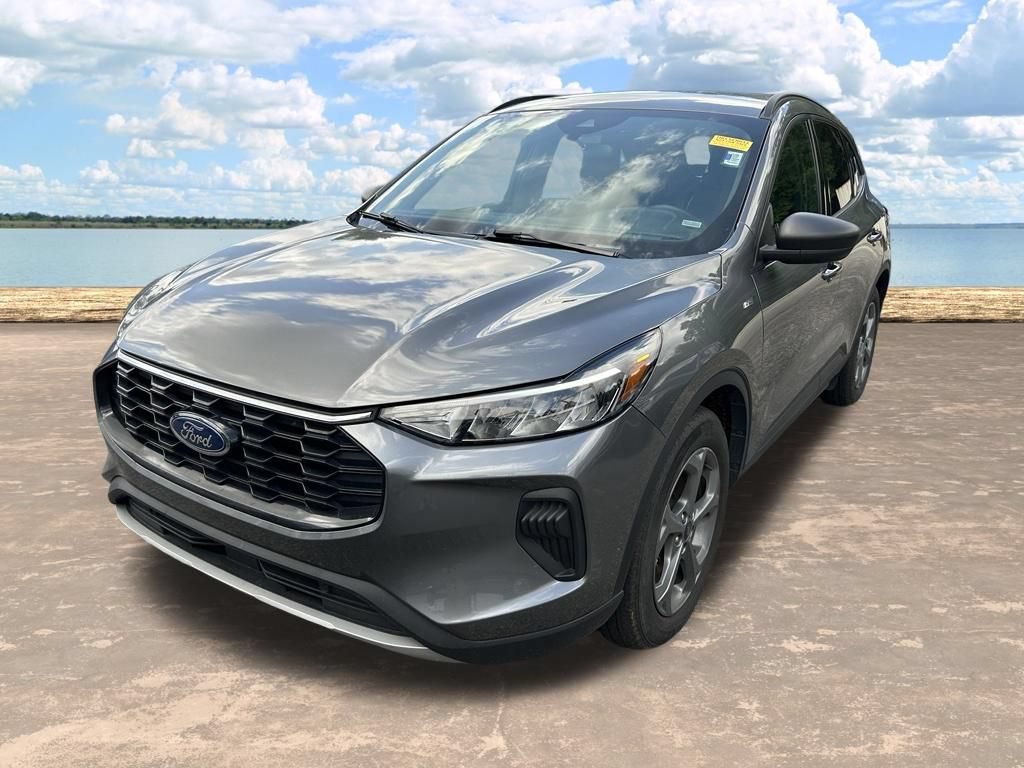 Certified 2025 Ford Escape ST-Line FWD image 4