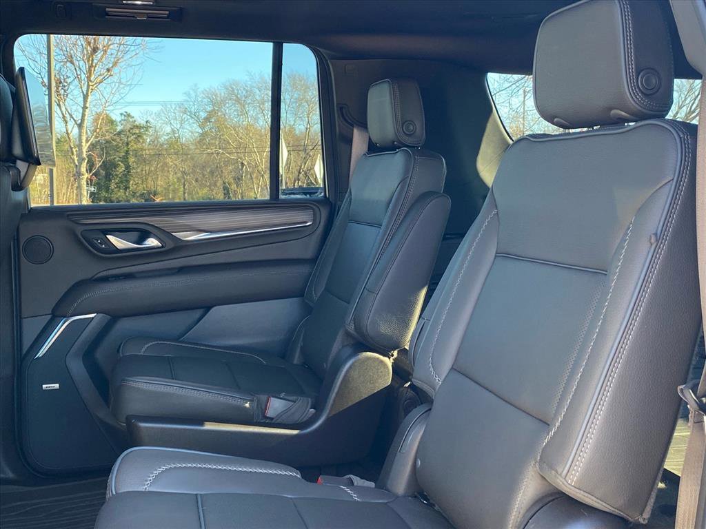 Used 2024 GMC Yukon XL Denali w/ Advanced Technology Package image 23