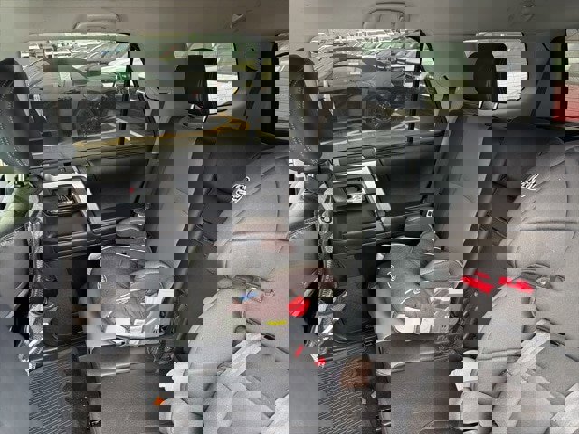 Used 2017 Toyota 4Runner SR5 Premium image 5