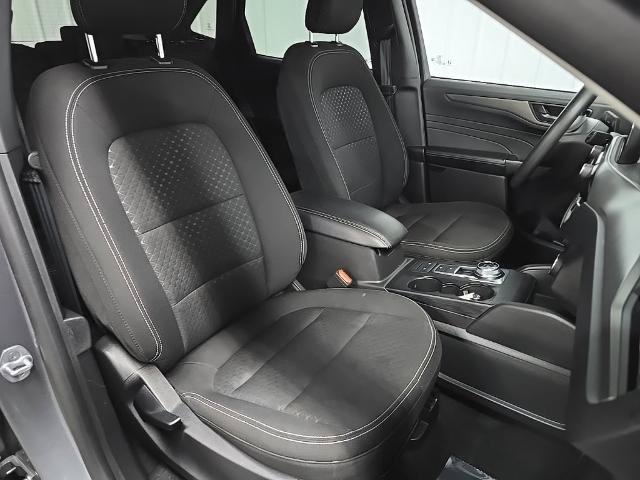 Certified 2025 Ford Escape Active AWD/4WD image 15