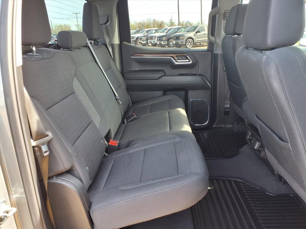 Used 2025 Chevrolet Silverado 1500 LT image 26